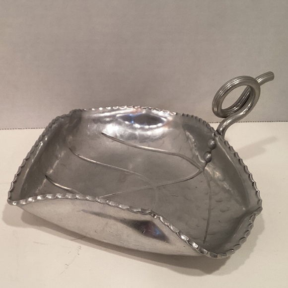 Buenilum Vintage Hand Wrought Small Serving Dish - Picture 2 of 5